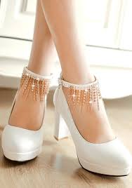 Weisse Runde Zehe Klobige Strass Quaste Mode High Heels Schuhe Hochzeit Highheels Hochzeit Klobige Mode Heels Fashion High Heels High Heels For Prom