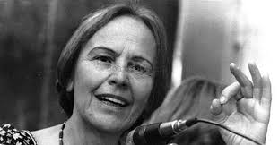 Nilde iotti con il segretario generale del pds, achille occhetto nel 1990. Bari A Poggiofranco Una Piazza Intitolata A Nilde Iotti Fu La Prima Donna A Ricoprire Una Delle Tre Massime Cariche Dello Stato