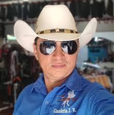 Efren Marin's Instagram, Twitter & Facebook