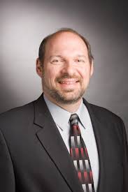 Scholarship fund to honor Quinnipiac University financial aid head