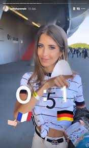 Jun 12, 2021 · mats hummels und die damalige cathy fischer heirateten 2015 nach vielen beziehungsjahren in münchen. 0 1 Die Frau Von Hummels Der Im Spiel Gegen Frankreich Ein Eigentor Erzielte Hat Den Spielstand Erraten