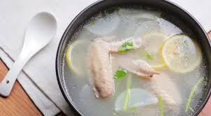 Selain itu, bentuknya yang menyerupai bakso juga lebih akrab untuk visual anak. 5 Resep Masakan Ayam Berkuah Bening Yang Sehat Untuk Buka Puasa Lifestyle Fimela Com