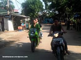 Oke temen² alhamdulillah sekarang gua udh bisa upload lgi, dan insyaallah kedepanya gua bakal upload setiap haridan makasih juga buat kalian yg udh do'ain. Walahhh Emak Emak Nunggang Kawasaki Ninja 150rr Mzbro Iwanbanaran Net Warung Otomotif