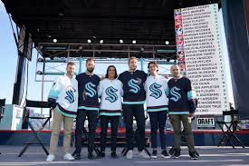 All odd numbers have an 'e' with them. Mhvomrbgmk 3hm