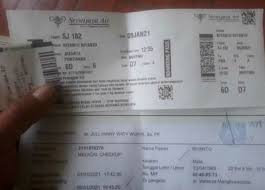 Kabar baik buat para d'traveler pembaca setia detiktravel. Kakak Adik Asal Sragen Penumpang Sriwijaya Air Sempat Bikin Status Tiket Pesawat Kumparan Com