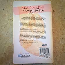 Jam menunjukkan pukul 5.50 pagi. Aku Yang Kau Tinggalkan By Alina Haizar Malay Novel 1111 Pages 18 5x11 5cm Paperback Almost New Below Retailer Price Great Condition Romance Malay Novel Extremely Fairly