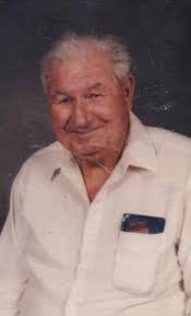 Travis Manis's Instagram, Twitter & Facebook