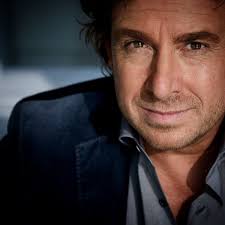 The whole family, including marco's brother armando and sister sylvana. 38 Ideeen Over Wallpapers Marco Borsato Foto S Muziek Artiesten Muziekartiesten