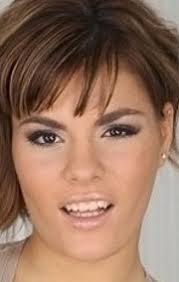 Amy Wild's Instagram, Twitter & Facebook