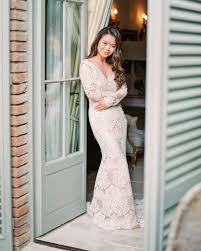 Sparkly lace wedding dresses v neck long sleeve romantic wedding dress bridal gowns amy2864. How To Wear A Long Sleeved Wedding Dress In The Summer Martha Stewart