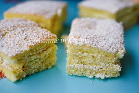 L'alimentazione del piccolo si arricchisce. Merendine Veloci Con Crema Al Latte Ricetta Facile Colazione