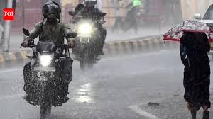 Delhi-NCR wakes up to heavy rain, thunderstorms; IMD issues red alert