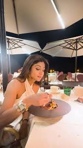 @TheShilpaShettys video Tweet