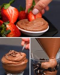 Looking For A Last Minute Dessert Quick And Easy Chocolate Mousse Recipe Cake Pie Dessertfoodre Yummy Food Dessert Easy Chocolate Mousse Desserts