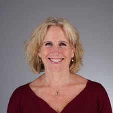 Jemma Carroll's Instagram, Twitter & Facebook