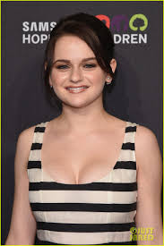 Joey King Keeps Going In Style on the Red Carpet: Photo 3464756 | Dascha  Polanco, Henrik Lundqvist, Ian Nelson, Ingrid Michaelson, Joey King, Josh  Lucas, Katrina Bowden, Nick Cannon, Pete Davidson, Rosie