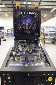 Your main goal is to retrieve top secret plans that are surrounded by an electrical arc. Gun Games