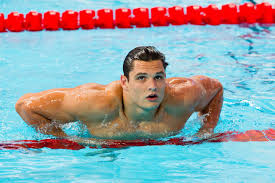 Florent manaudou of france celebrates after winning the gold medal in the men's 50m butterfly final on day ten of the 16th fina world championships. Florent Manaudou De Retour En Competition A Rome