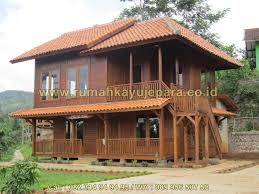 Memiliki rumah minimalis yang modern dan indah merupakan dambaan setiap orang, karena pada dasarnya setiap manusia memiliki keinginan untuk memiliki sebuah rumah hunian yang nyaman dan sedap. Desain Rumah Kayu Minimalis 2 Lantai Cek Bahan Bangunan