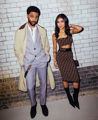 Dec 21, 2018 · sean connery's height is an impressive 6 ft 2 inches (188 cm) while sean connery's weight is around 80 kg (175 lbs). Outlander Magazine On Twitter Big Sean Jhene Aiko At The Fendi Reloaded Party Last Night