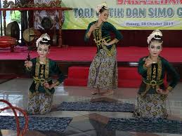 Mar 12, 2014 · tari batik jlamprang siap beraksi di istana negara. Infopublik Tari Batik Gringsing