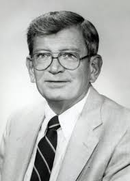 Ex-resident who championed nonprofits dies