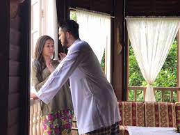 Farah nabilah nyanyi baby shark do do&sweet zul arifin bagi bunga ros kat farah di atas katil biodata farah nabilah yang ramai orang tak tahu. Saya Dan Zul Tiada Hubungan Istimewa Heroin Titian Cinta Farah Nabilah Media Hiburan