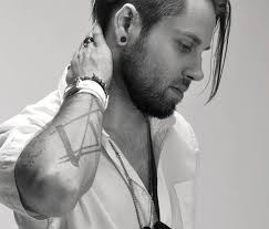 1.undercut with fade and beard. Undercut Fade Hairstyles For Men