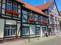 Die busverbindung im ort ermöglicht ihnen den transport in die umliegenden. Hotel Garni Deutsches Haus Northeim 86 Empfehlungen