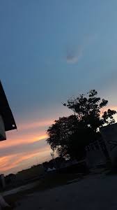 Spot foto pintu langit berada di kompleks wisata syariah pintu langit di dusun jeruk, desa ledug, kecamatan prigen, kabupaten pasuruan. Potret Menjelang Senja Fotografi Alam Latar Belakang Pemandangan