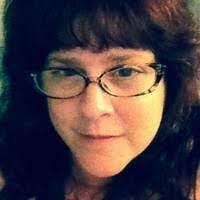 Lisa Vankirk's Instagram, Twitter & Facebook