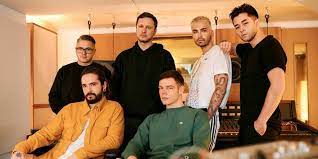 I am here but you're long gone. Tokio Hotel Vize Behind Blue Eyes