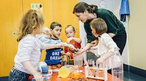 Wir sind eine bundesweite bildungsinitiative, bei der alle kitas, horte und grundschulen mitmachen können. Fruhe Mint Bildung Stiftung Haus Der Kleinen Forscher