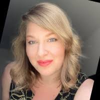 500+ "Lucinda" profiles