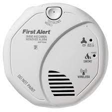 A combination of both carbon monoxide and smoke detector all in one is more beneficial to you. First Alert Sco501cn 3st Wireless Talking Battery Operated Smoke Carbon Monoxide Alarm First Alert Store