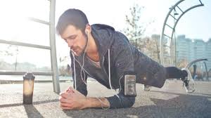 Los beneficios que brinda el trabajo de fuerza pueden ser aprovechados en la intimidad de tu casa utilizando solo una toalla como todo elemento, y realizando los ejercicios de tensión isométrica. 6 Ejercicios Para Fortalecer El Core Y Los Abdominales Sin Salir De Casa As Com
