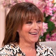 Lorraine Kelly shares gorgeous poolside BIKINI photo from India