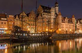 Poland houses rivers gdansk night street lights citie wallpaper. Wallpaper Europe Poland Gdansk City Building Ship Reflection Cityscape Night 1920x1249 Wallpapermaniac 1662305 Hd Wallpapers Wallhere