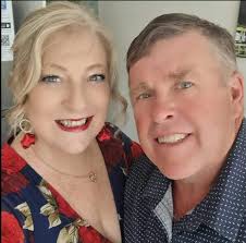 Long-lasting marriages and love stories of baby boomers