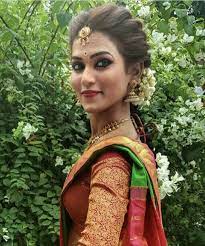 Pin By Ark Rahim On Designs Indian Bride Hairstyle Indian Hairstyles Indian Wedding Hairstyles