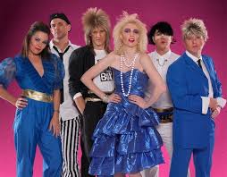 80er Mottoparty Outfit Schulterpolster Blaues Glitzerkleid 80er Partyoutfit 80er Outfit 80er Jahre Kostum