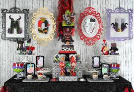 Disney Villains Halloween Party Ideas Photo 3 Of 35 Disney Villain Party Villains Party Disney Descendants Party