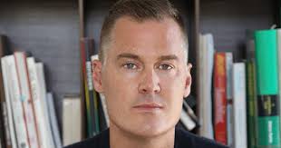 Samsung's Creative Chief Explains Why VR Is the 'Next Frontier of  Storytelling'