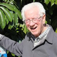 Eugene Stevens, former Lompoc mayor and Mural Society founder, dies at 91