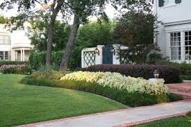 Effortlessly book highly reviewed coppell professionals like olsen landscape services inc, grow it land designs coppell, tx landscaping service at the click of a button. Clean Colorful Classic Landscape By Outdoor Signature In Argyle Tx Outdoor Landscape Design Traditional Landscape Outdoor Paradise