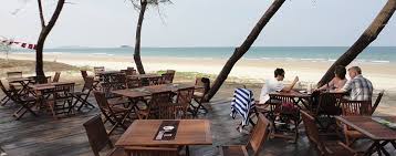 Suria beach resort in nipah bay, pangkor island, offers comfortable accommodation and big rooms with various facilities that will fulfill all your needs during your vacation. Samsuria Beach Resort Residence Beachfront Hotel Near Kuantan Malaysia