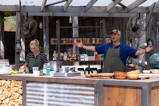 Who do you think will take home the title of Master of 'Cue? Team Bobby or  Team Brooke? 🏆 The final three Brawlers face an epic gauntlet of unknown  ingredients. Find out