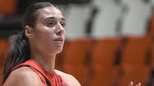 Raquel Carrera recibe el alta médica