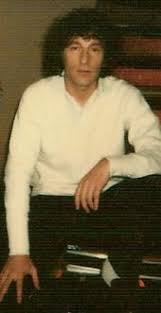 Use custom templates to tell the right story for your business. Alain Souchon Wikipedia