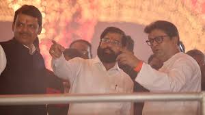 प्रणिती शिंदे यांच्या चारचाकीवर कुणी केला हल्ला?